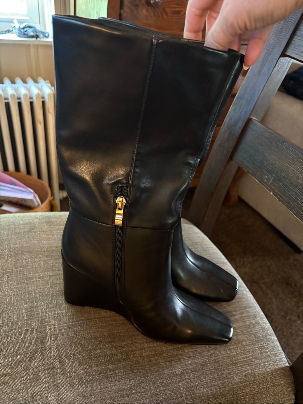 Torgeis Women's Milan Mid Calf Boots Black - Medium Sz 8.5 brand new